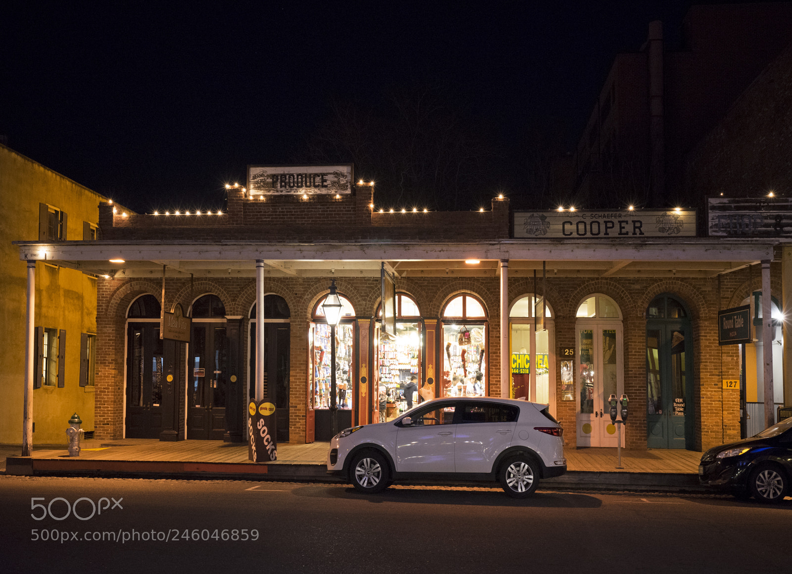 Sony a7 II sample photo. Sony 3694 old town street photography