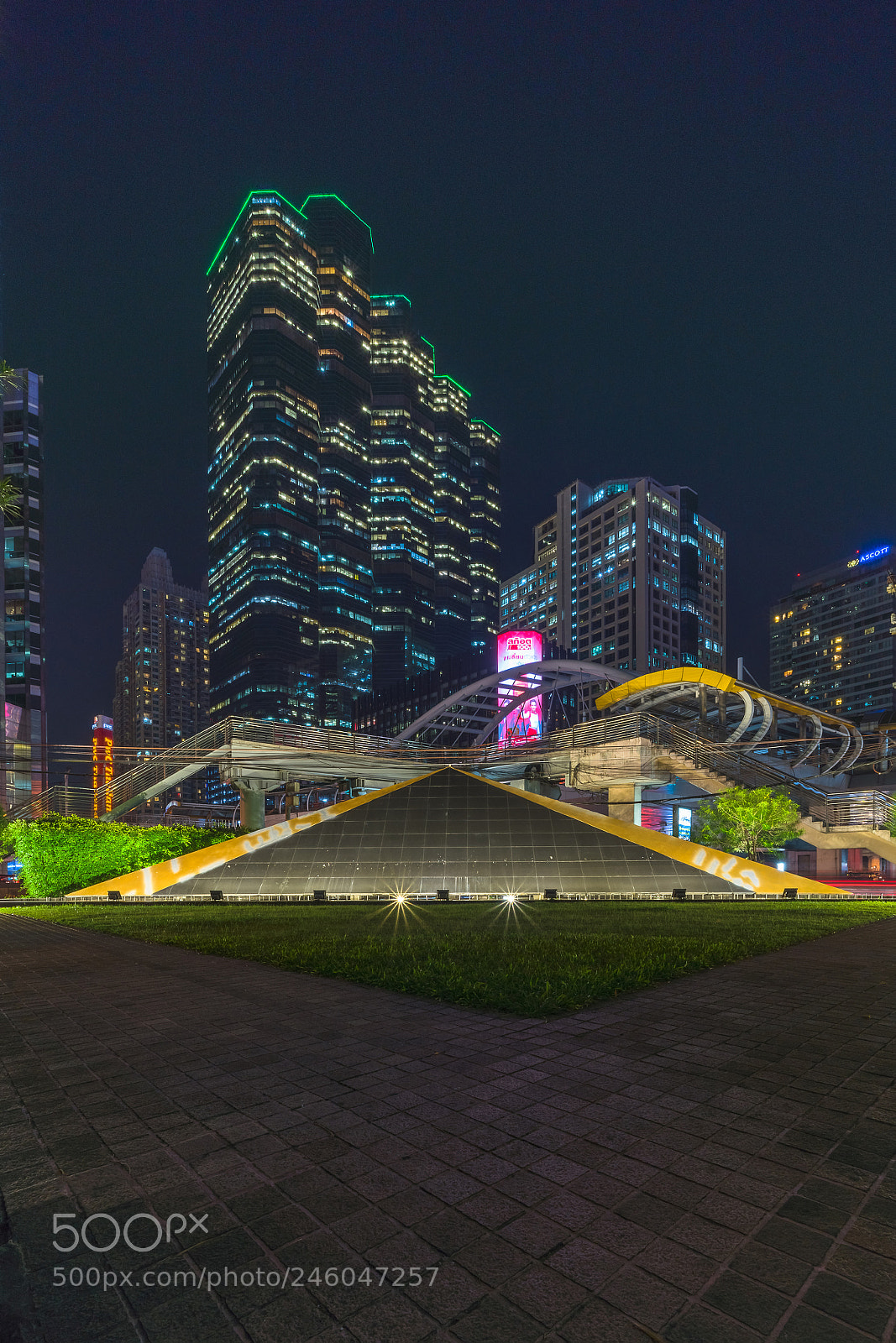 Sony a7R III sample photo. Empire tower photography