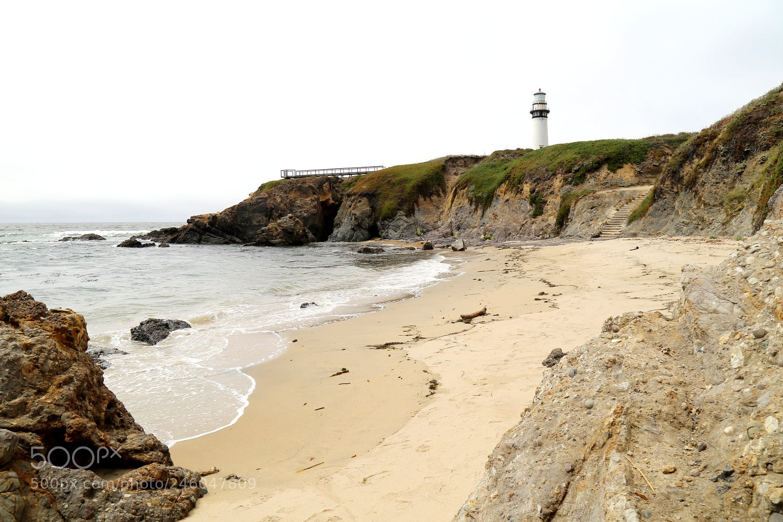 Canon EOS 6D + Canon EF 24-105mm F4L IS USM sample photo. Peigion point lighthouse photography