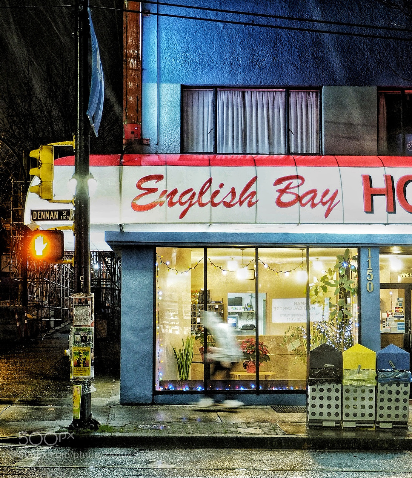 Olympus OM-D E-M5 II sample photo. Hurry home photography