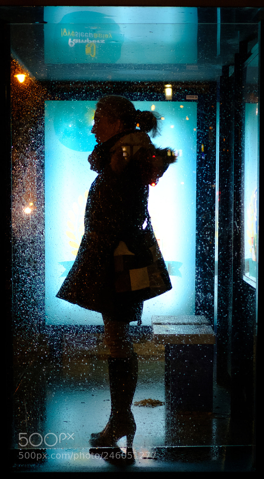 Fujifilm X-Pro2 sample photo. Waiting for the bus photography
