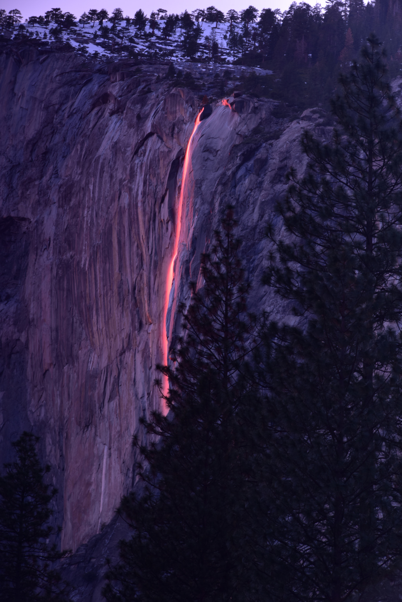 Nikon AF-S Nikkor 70-200mm F2.8G ED VR II sample photo. Yosemite firefall photography