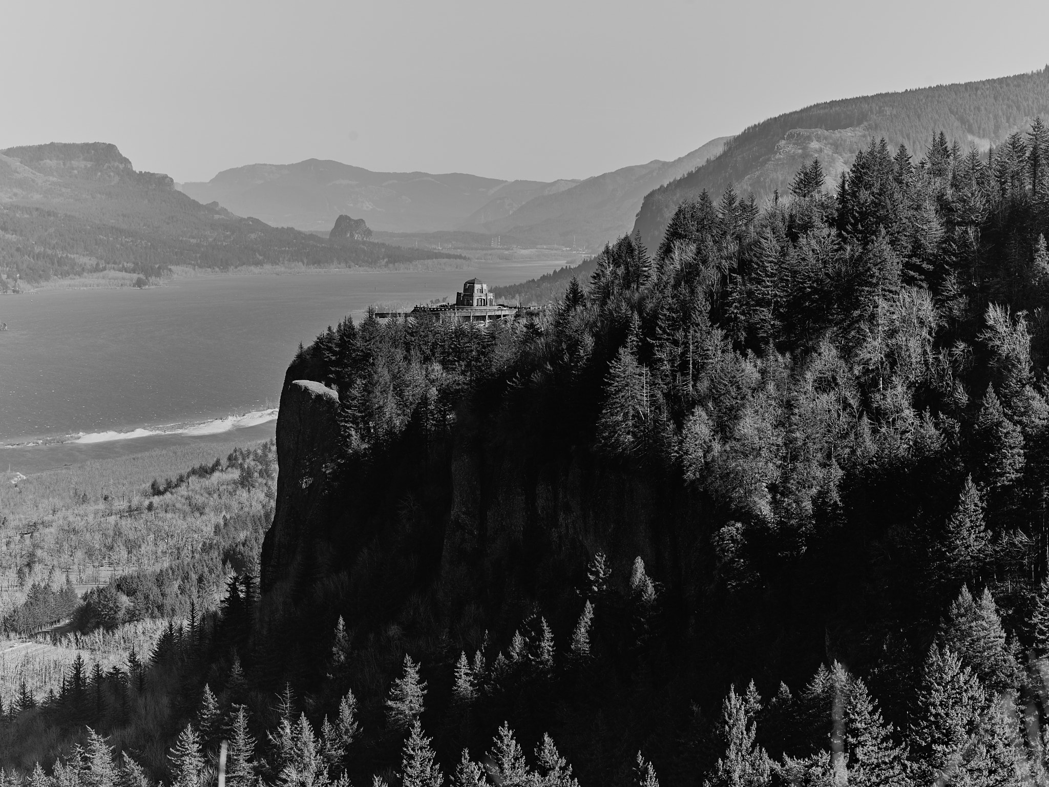 Phase One P30+ sample photo. The vista house photography