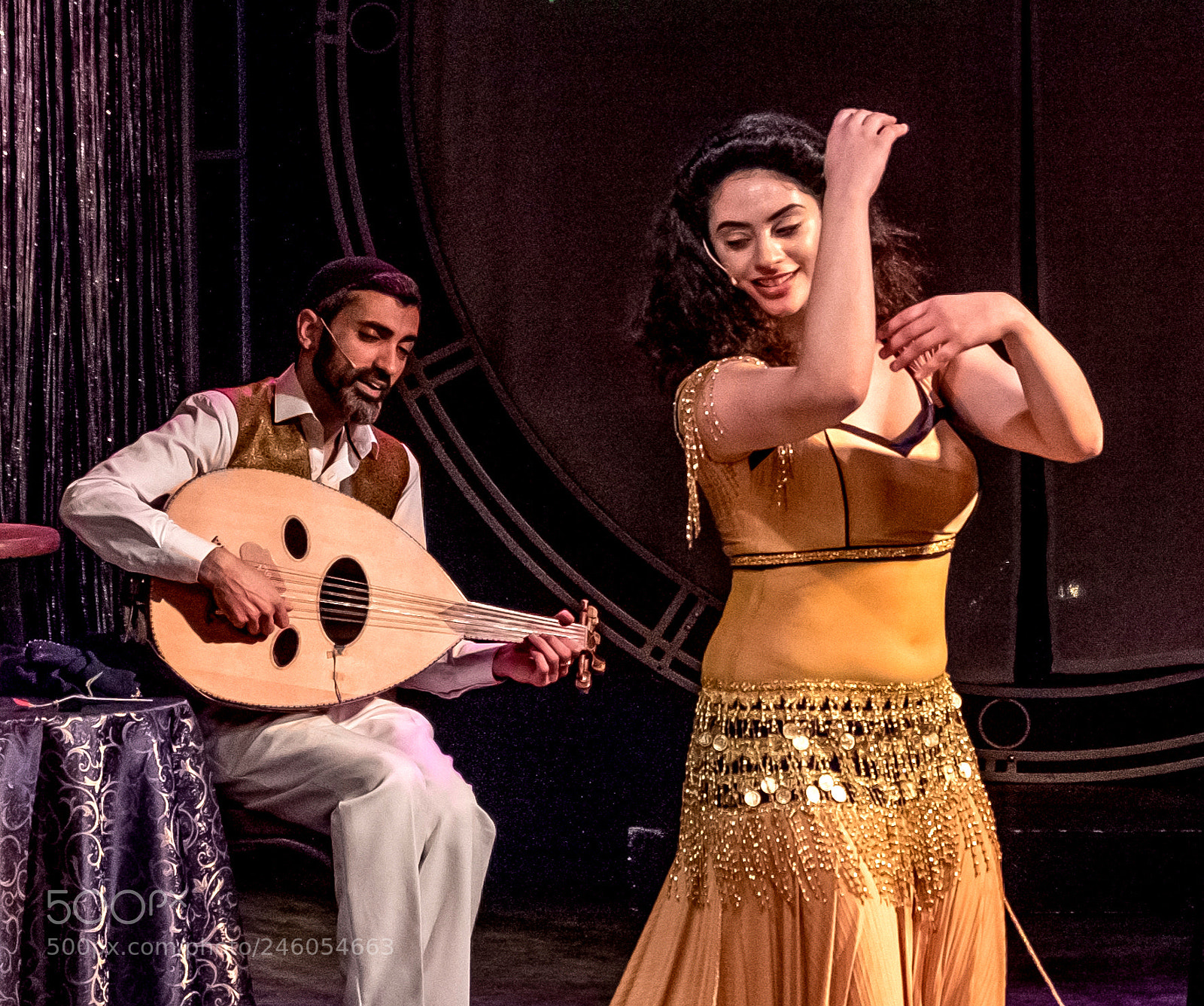 Fujifilm X-E2S sample photo. The belly dances photography