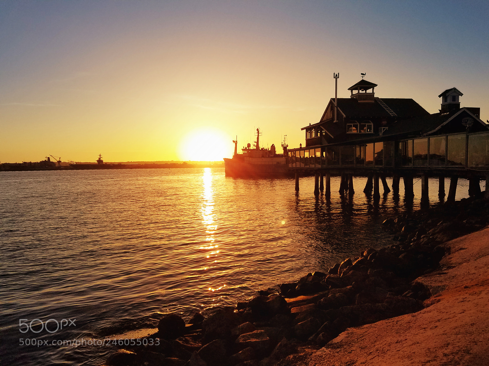 Samsung Galaxy S7 Edge sample photo. Sunset at the pier photography