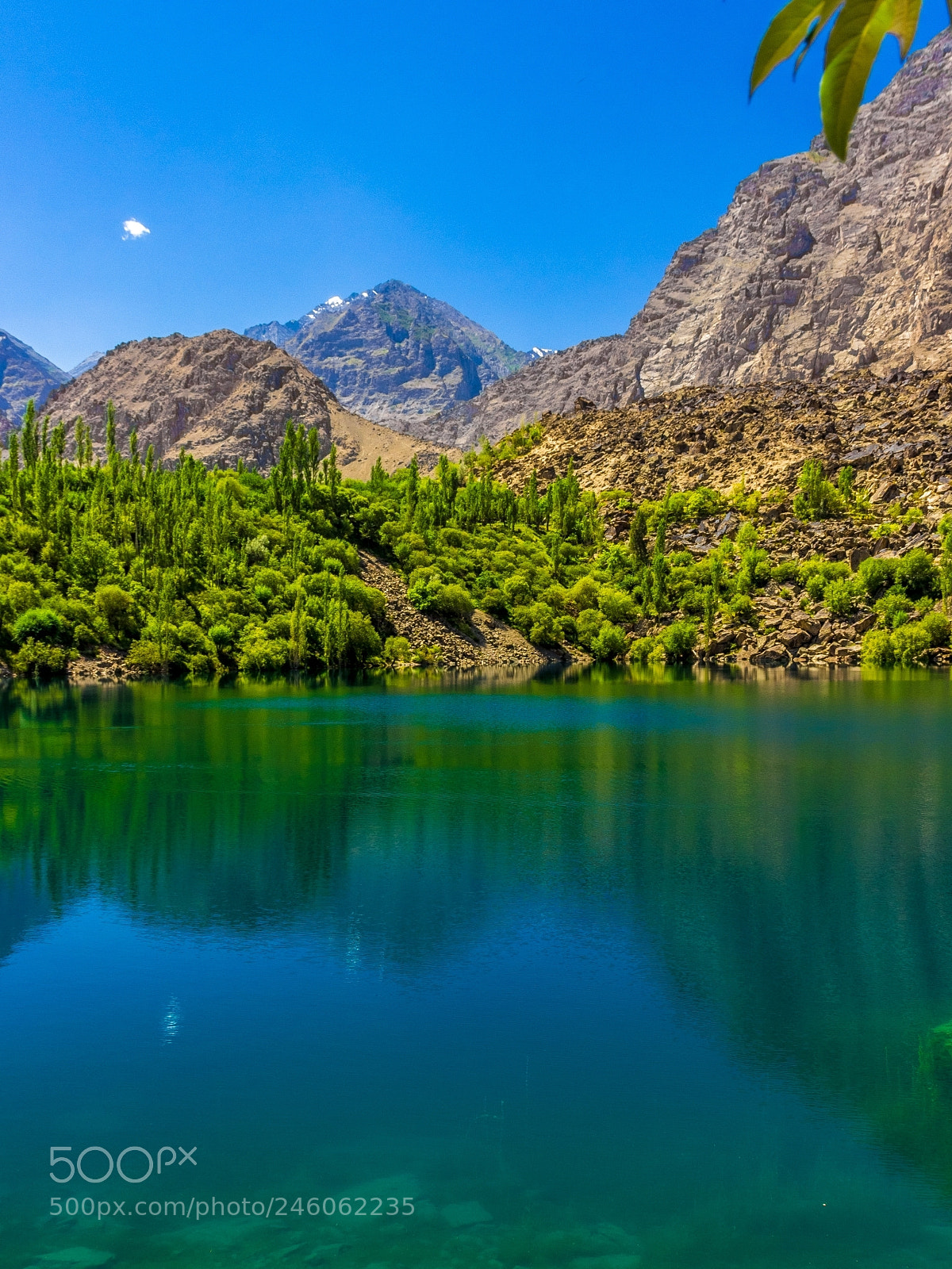 Canon EOS 550D (EOS Rebel T2i / EOS Kiss X4) sample photo. Upper kachura lake photography