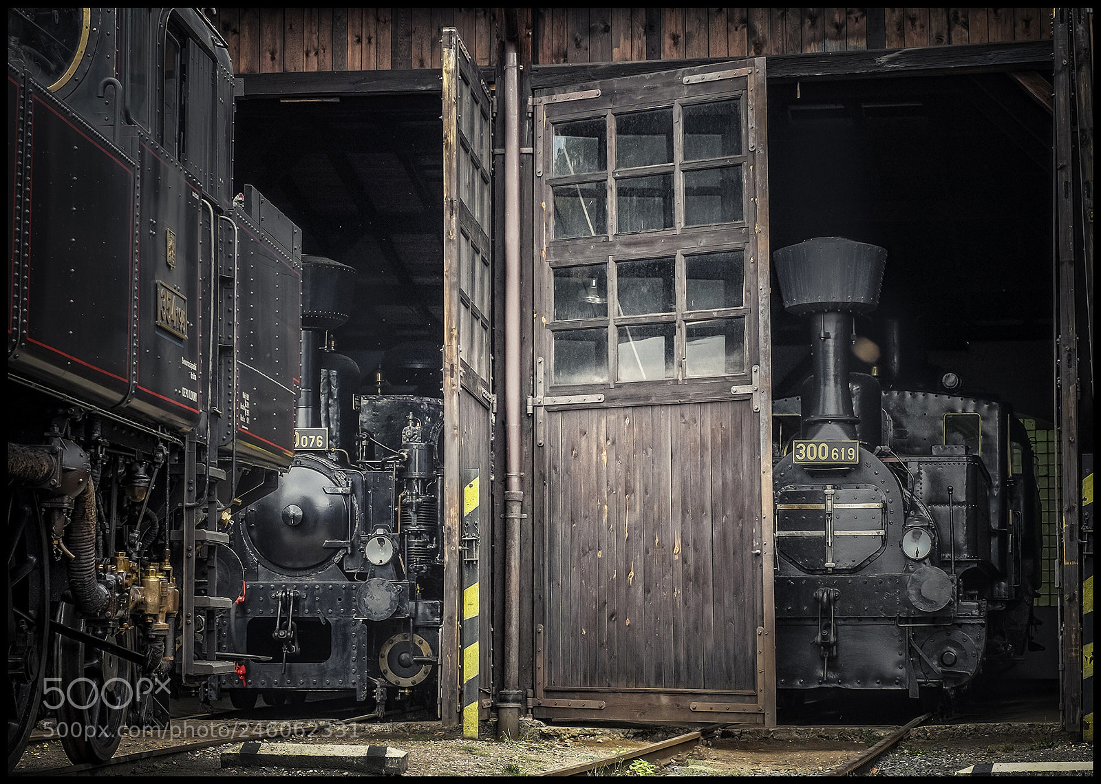 Fujifilm X-E1 sample photo. Depot photography