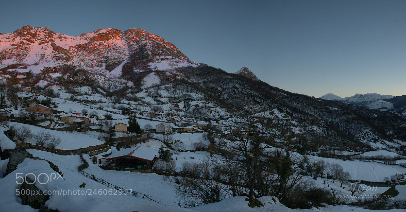 Nikon D300 sample photo. Last rays of sun photography