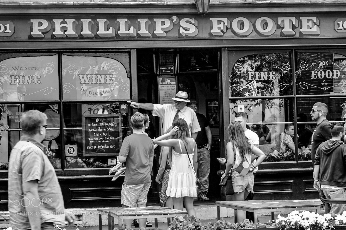 Fujifilm X-T2 sample photo. Wrong pub miss photography