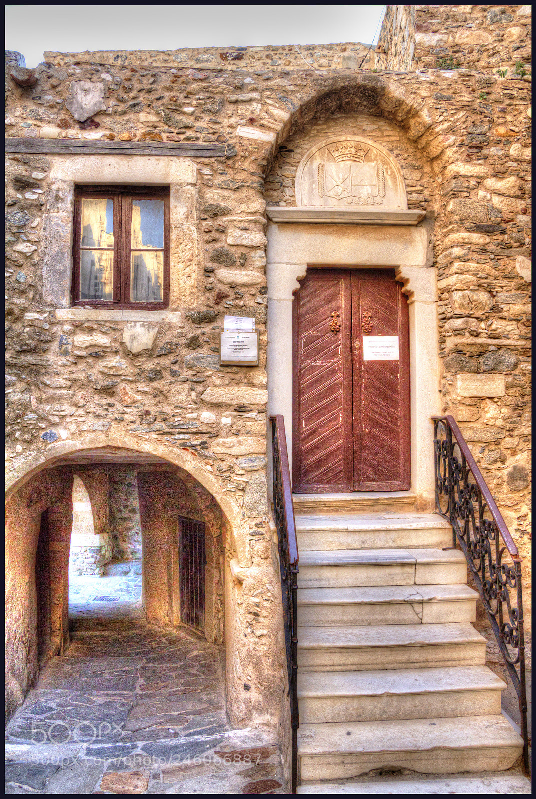 Canon EOS 650D (EOS Rebel T4i / EOS Kiss X6i) sample photo. Old alley to nxos photography
