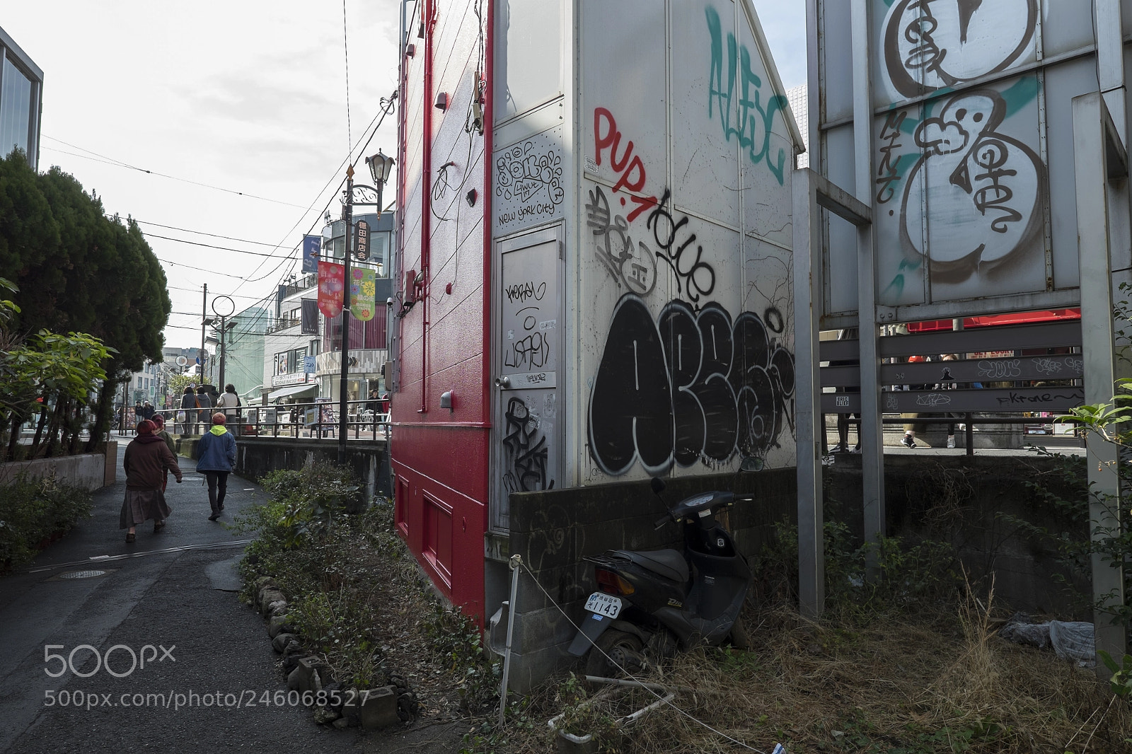 Fujifilm X-T1 sample photo. Tokyo.渋谷区神宮前　キャットストリート裏道 photography