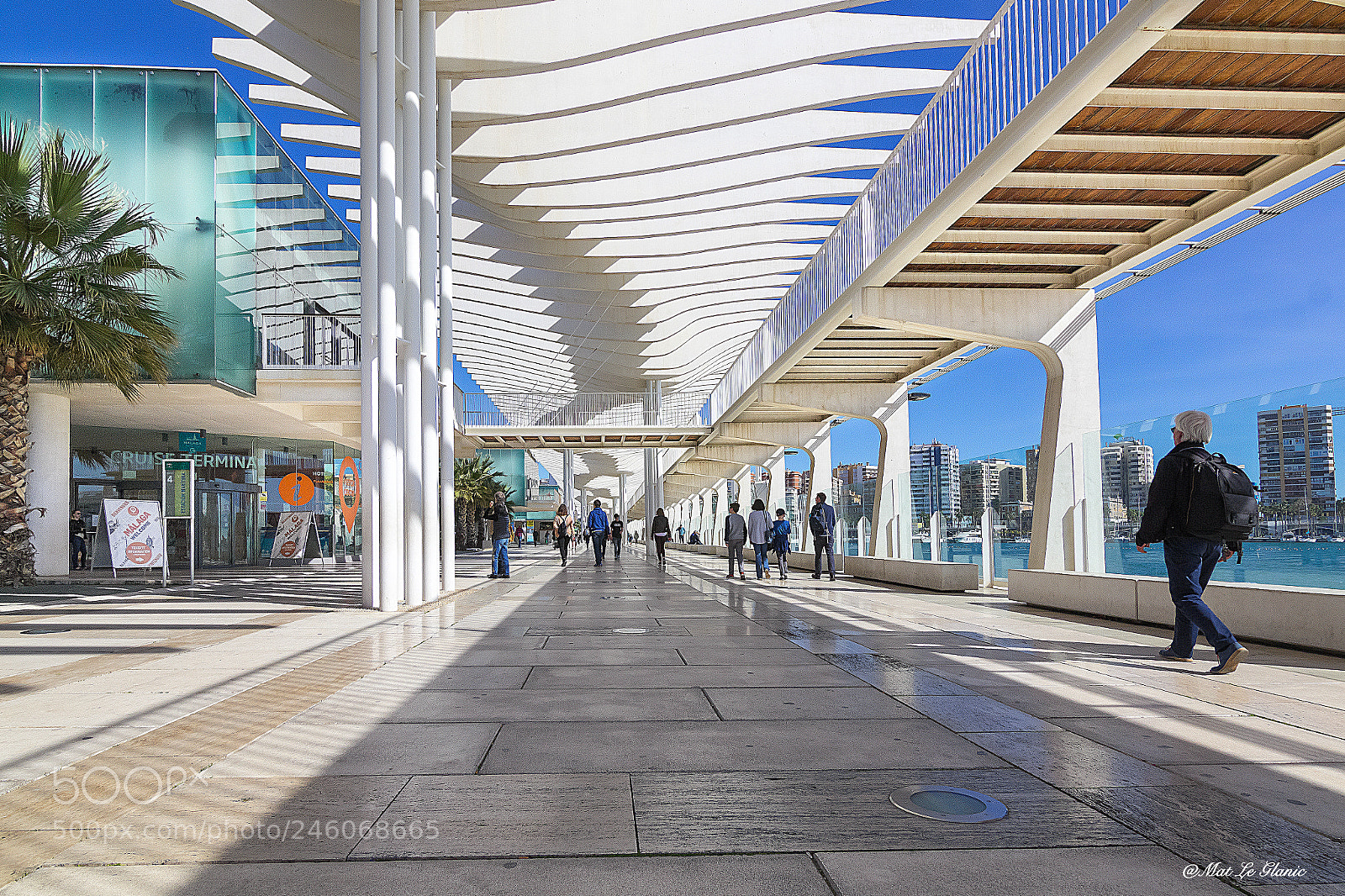 Canon EOS 600D (Rebel EOS T3i / EOS Kiss X5) sample photo. Muelle uno y museo photography