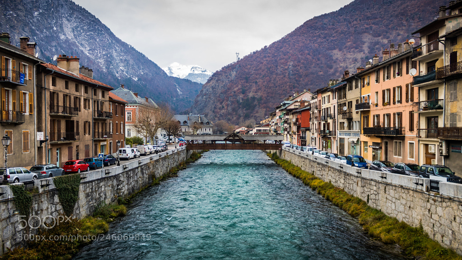 Canon EOS 750D (EOS Rebel T6i / EOS Kiss X8i) sample photo. River with snow mountais photography