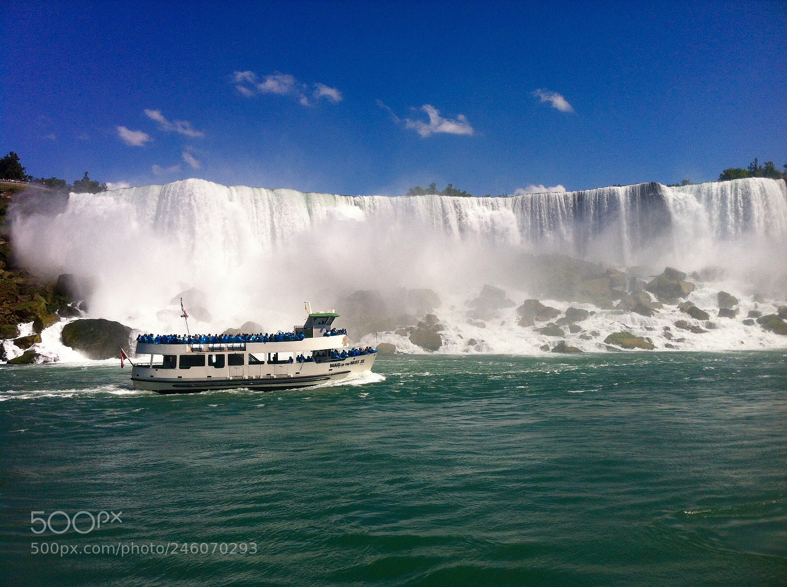 Apple iPhone 4 sample photo. Niagara falls photography