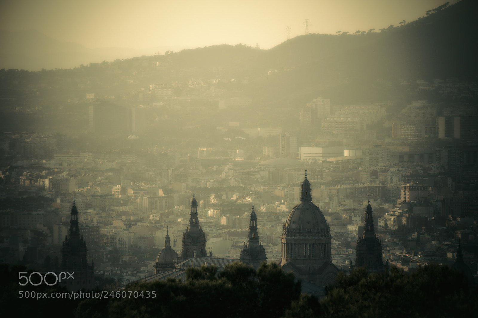 Canon EOS 650D (EOS Rebel T4i / EOS Kiss X6i) sample photo. Barcelona sunset photography