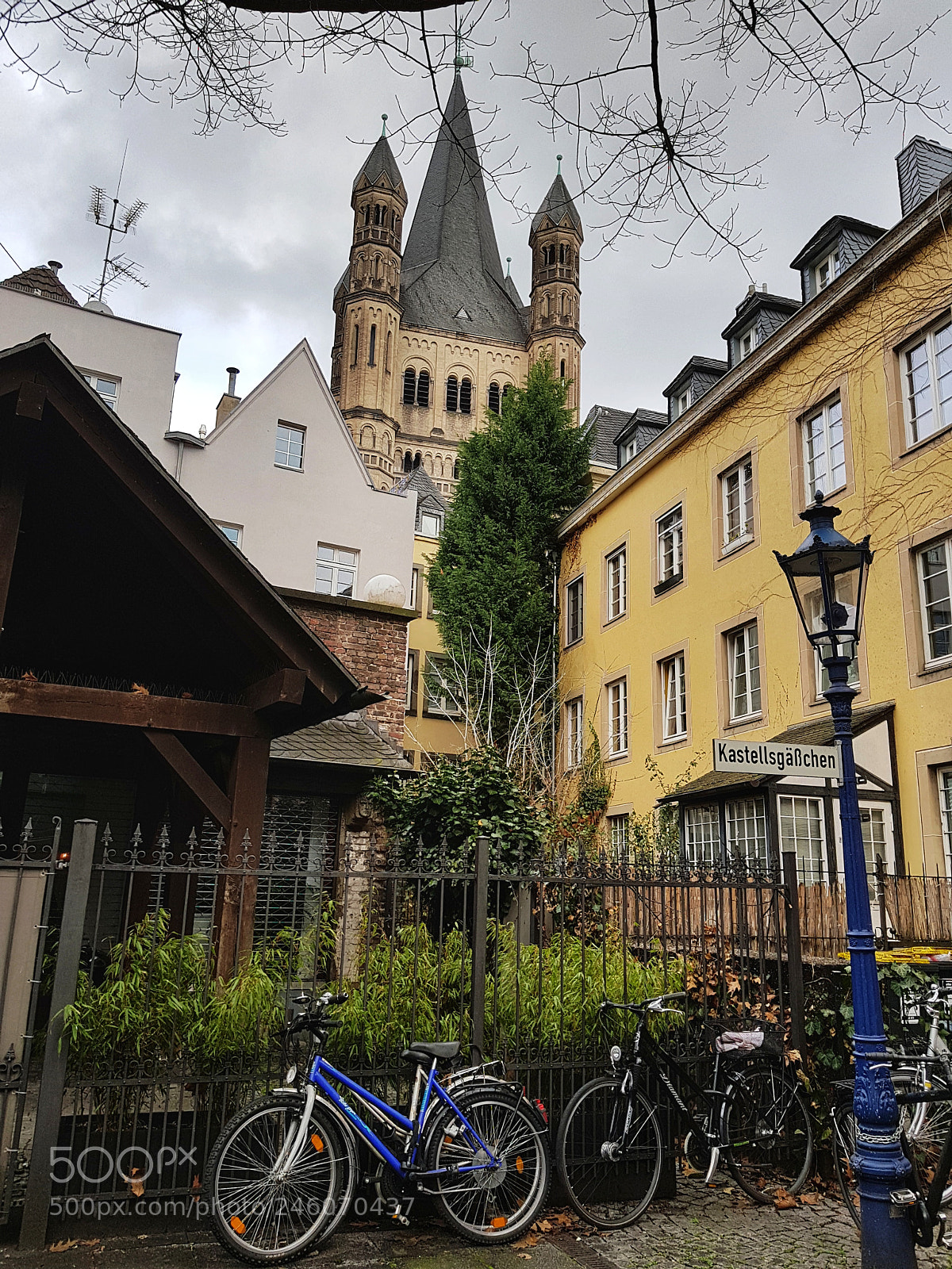Samsung Galaxy S8+ sample photo. Old town new perspectives photography