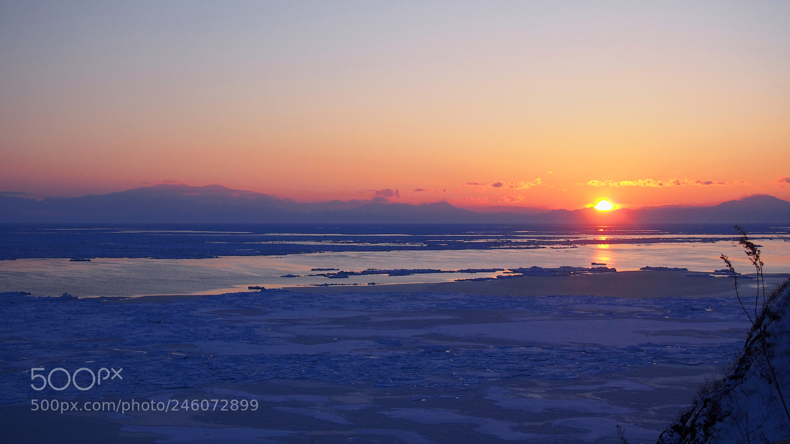 Olympus PEN E-PL6 sample photo. Ice floe photography