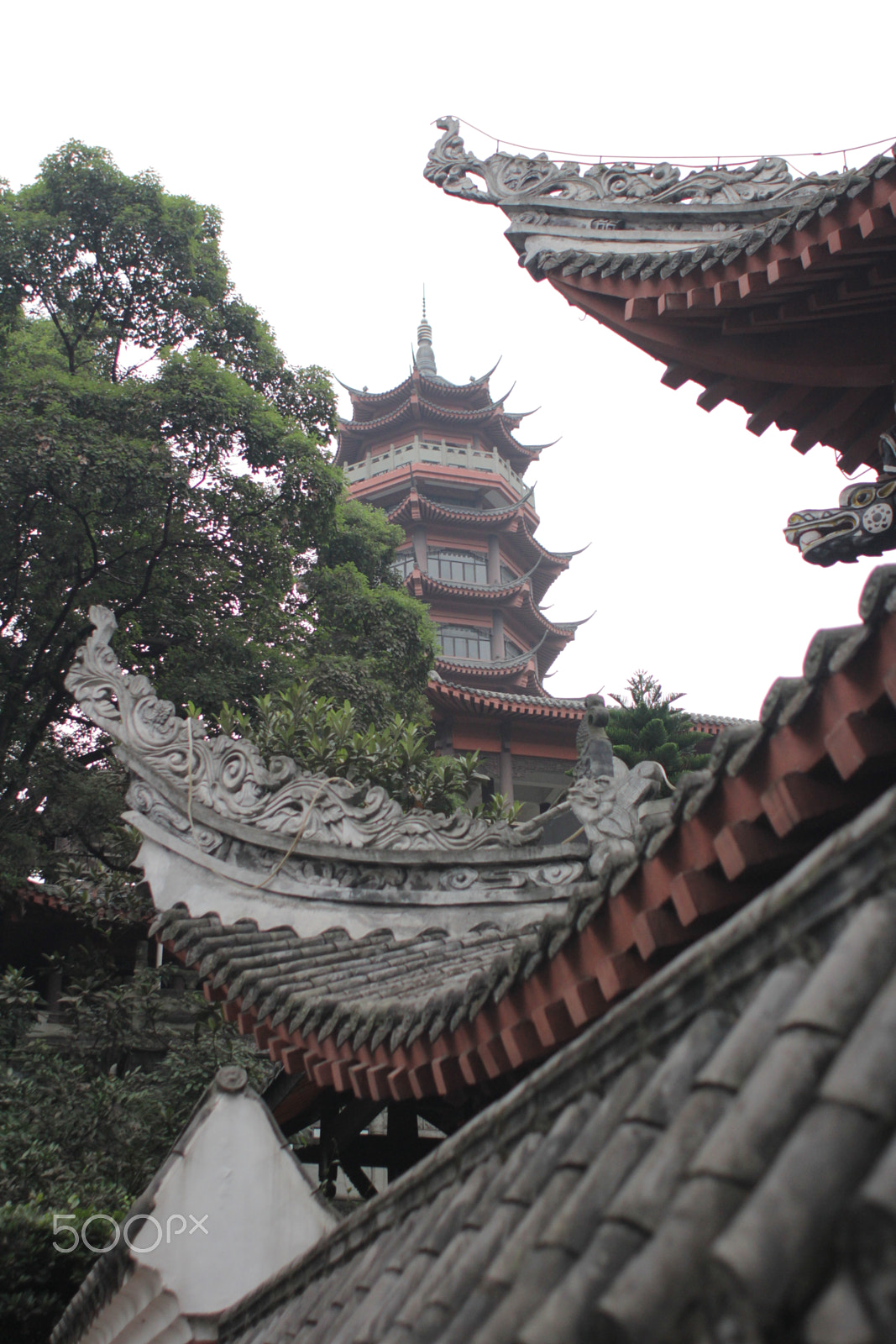 Canon EOS 60D + Canon EF 28mm F1.8 USM sample photo. Chinese temple photography