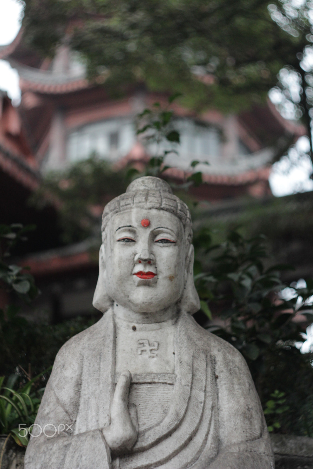 Canon EOS 60D sample photo. Statue in chinese temple photography