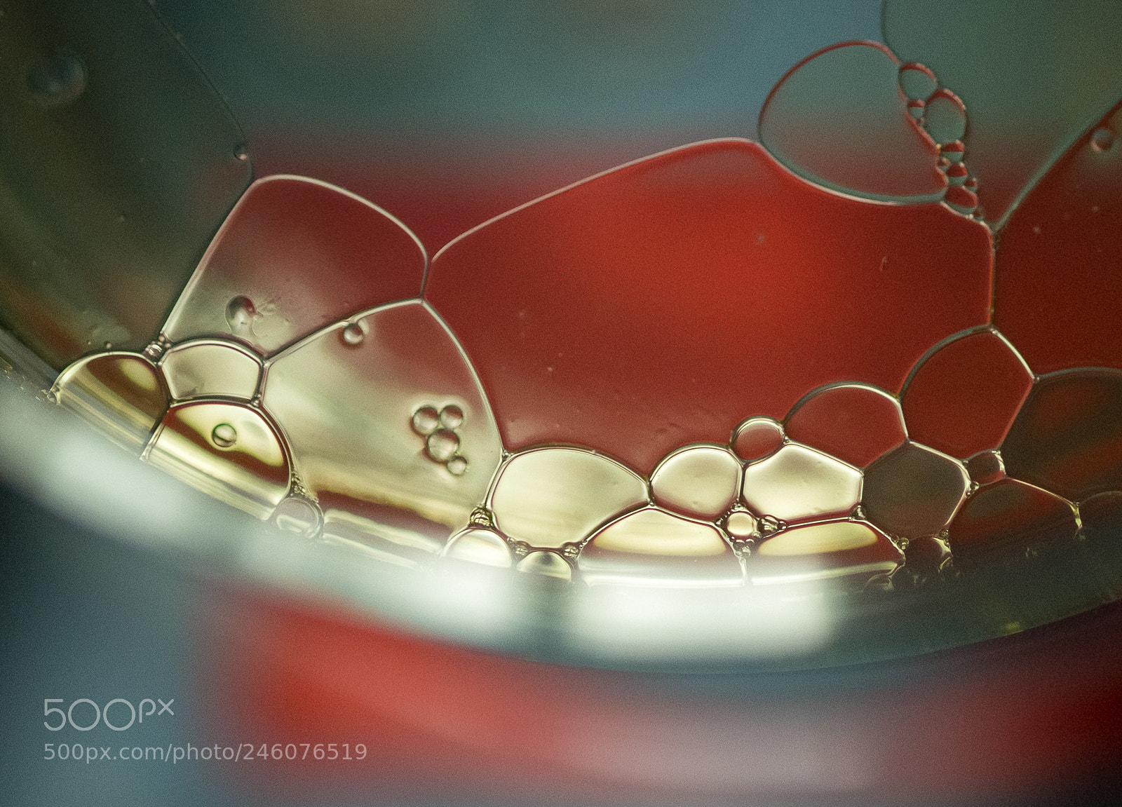 Fujifilm X-T2 sample photo. Oil on water photography