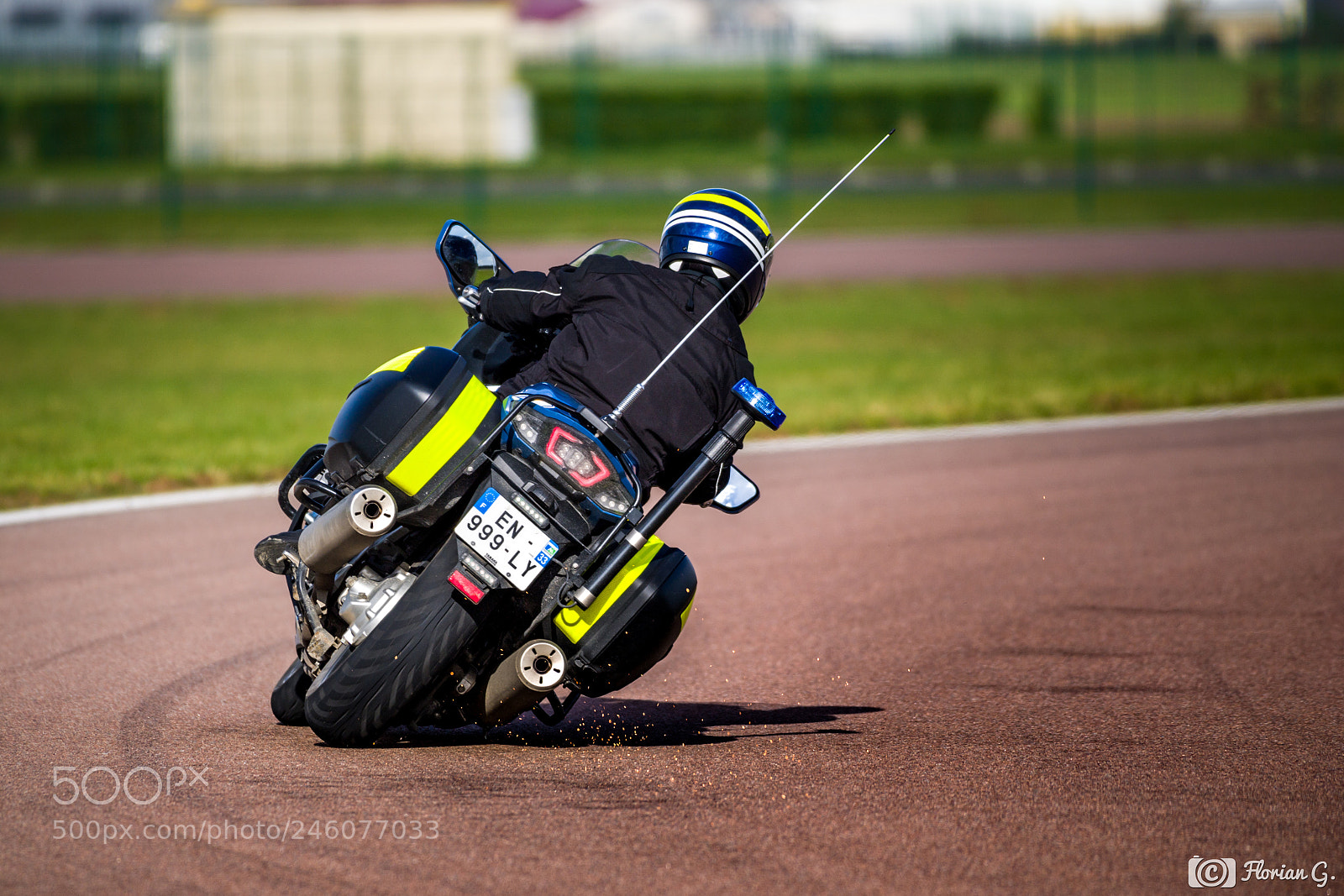 Nikon D5 sample photo. En piste photography