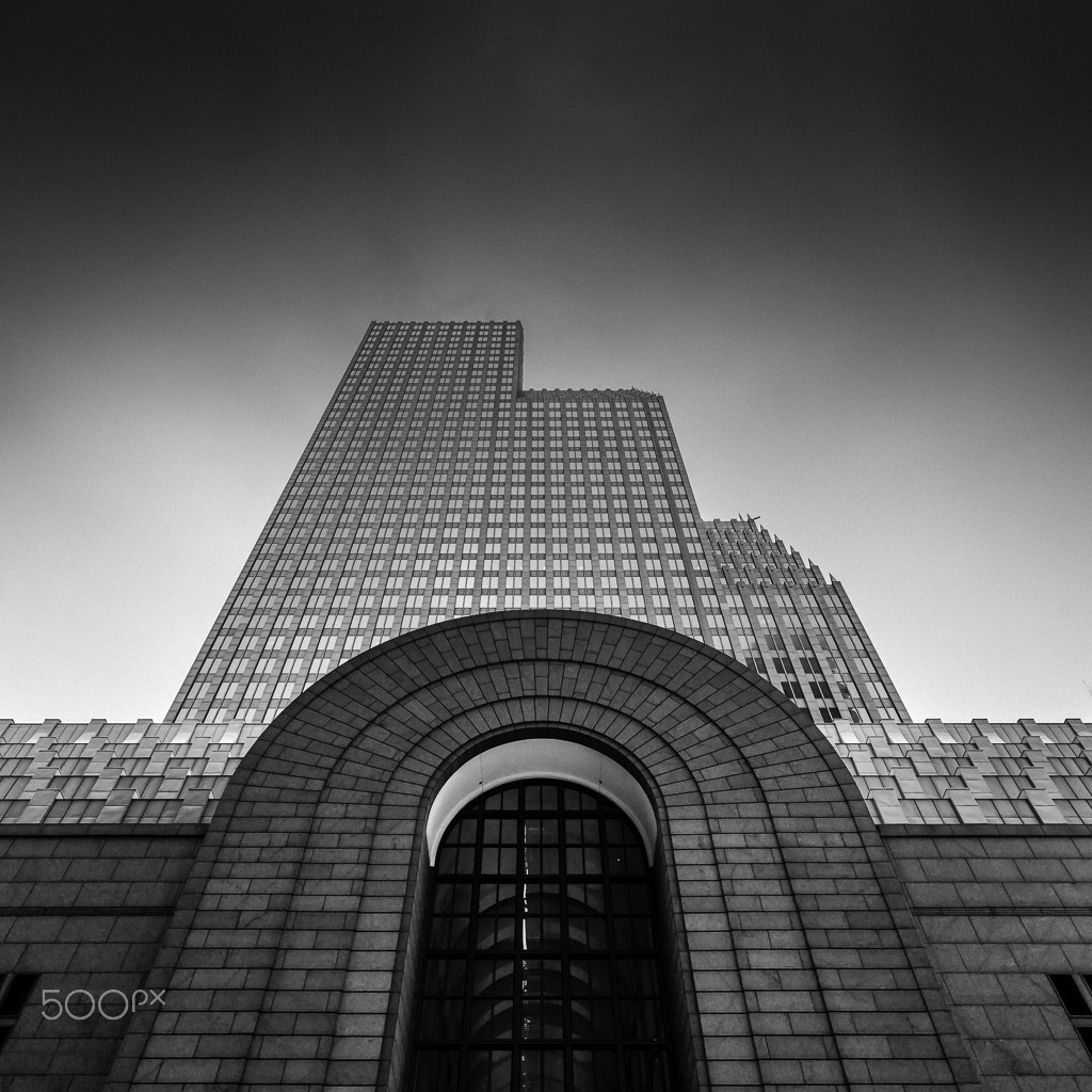 Hasselblad H5D sample photo. 700 louisiana tower photography
