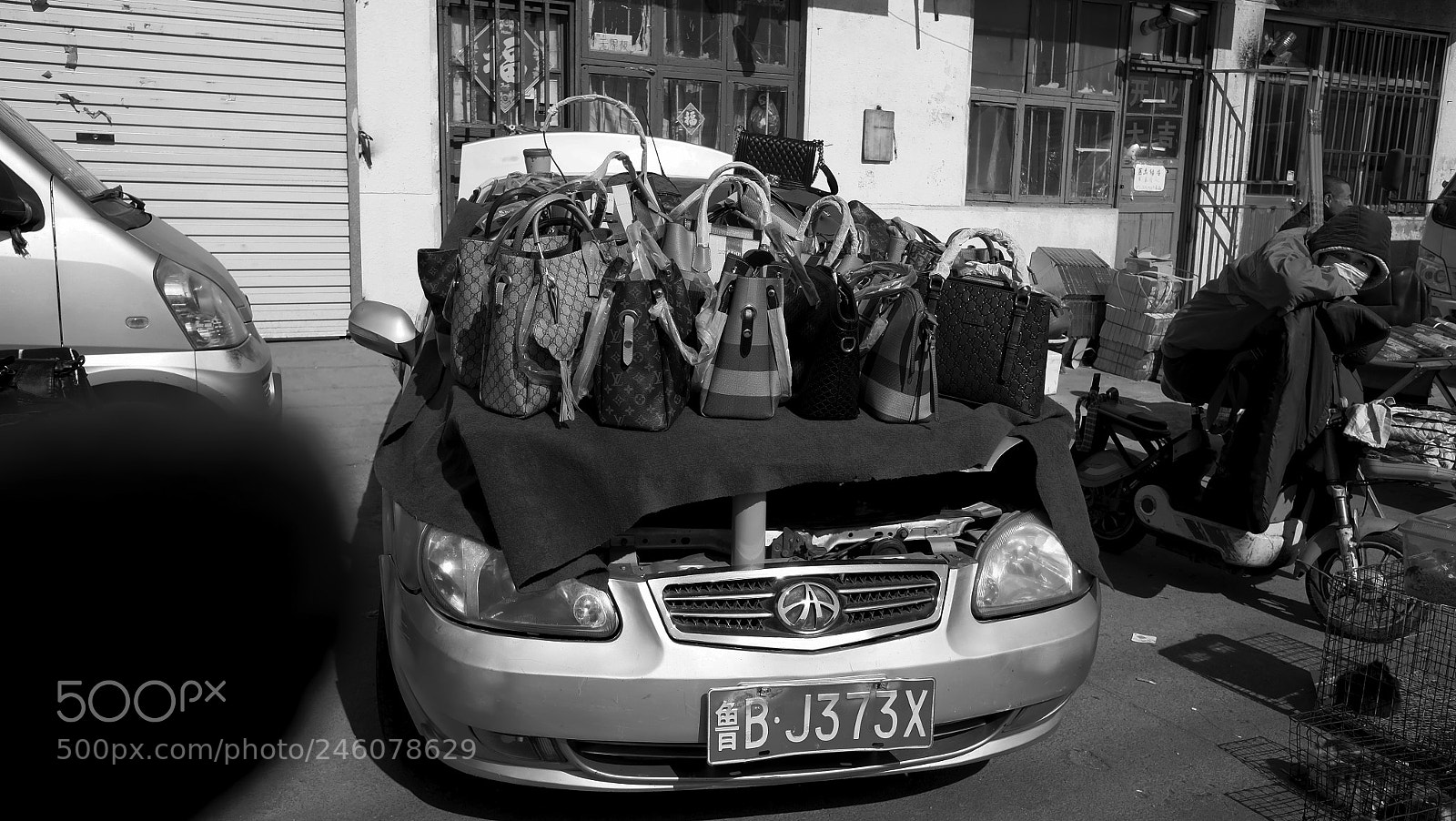 Fujifilm X70 sample photo. Title photography