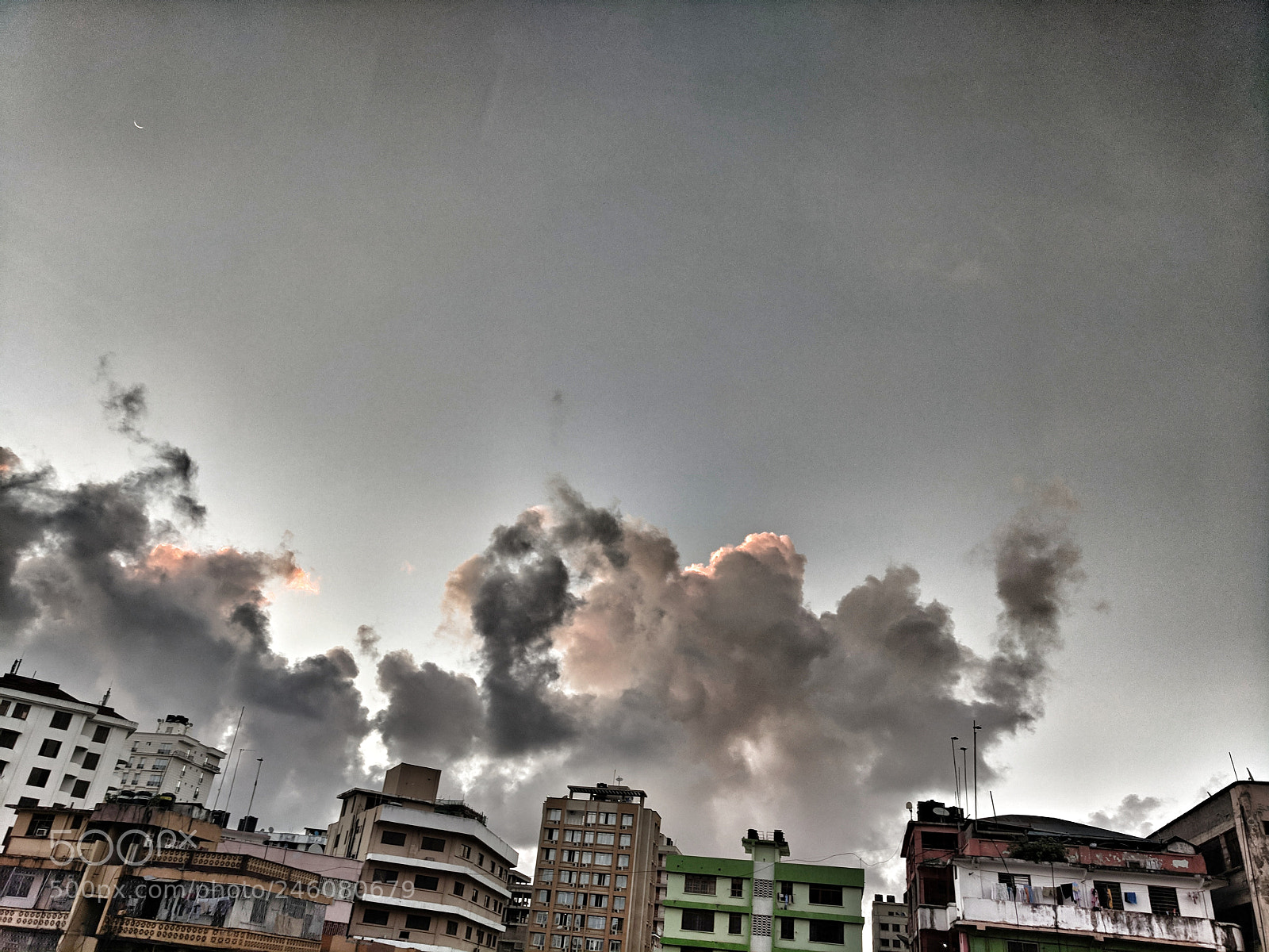 Google Pixel sample photo. Early morning sky photography