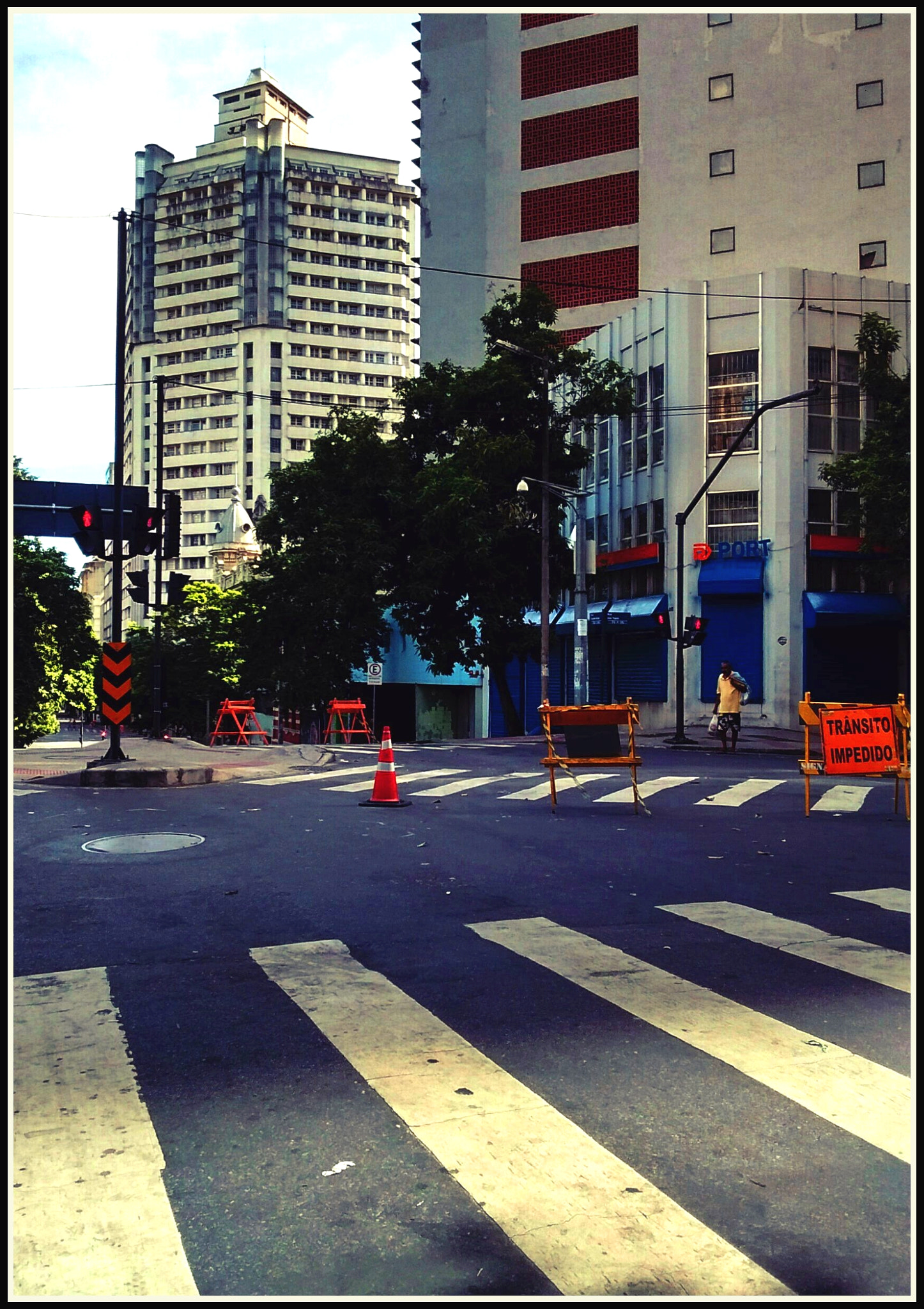 Motorola Moto E with 4G LTE (2nd Gen) sample photo. ... photography