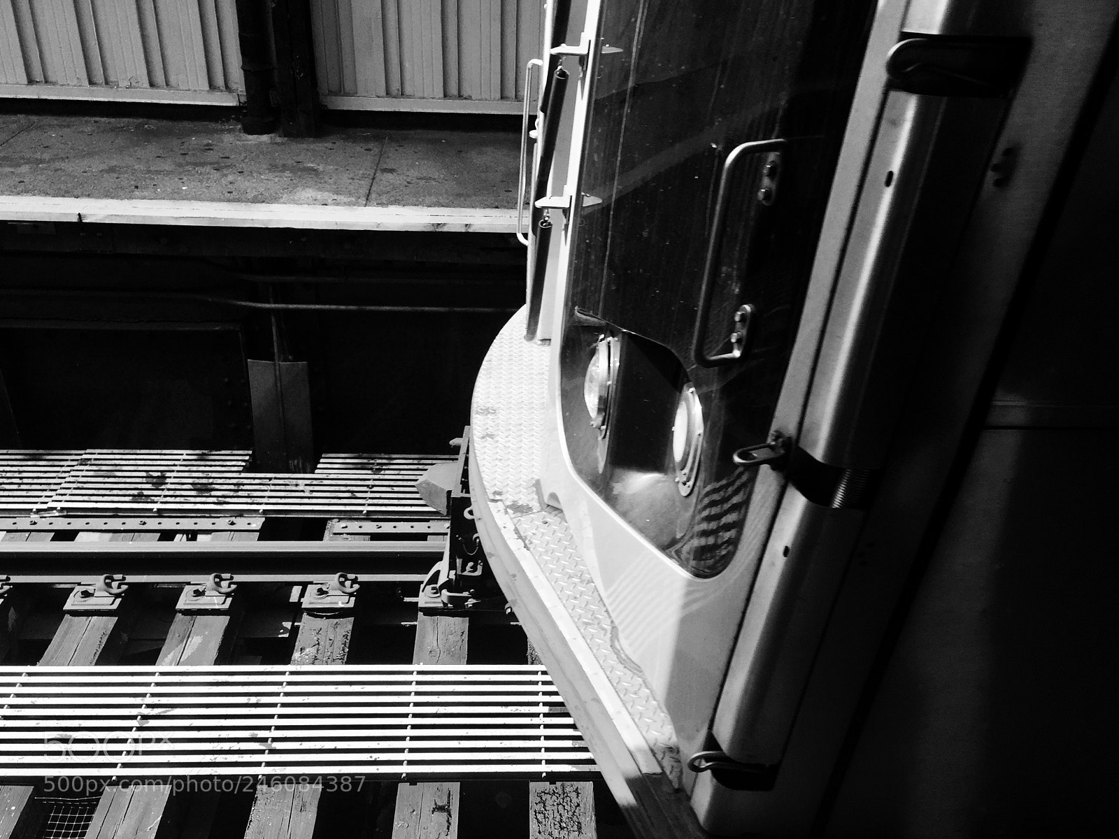 Apple iPhone 6 sample photo. The train's arrival at photography
