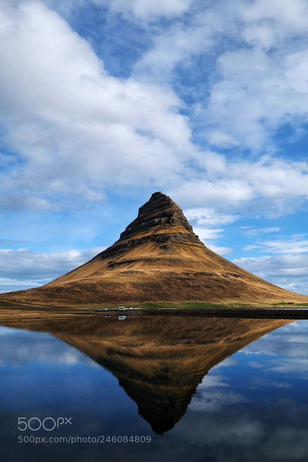 Fujifilm X-Pro2 sample photo. Kirkjufell photography