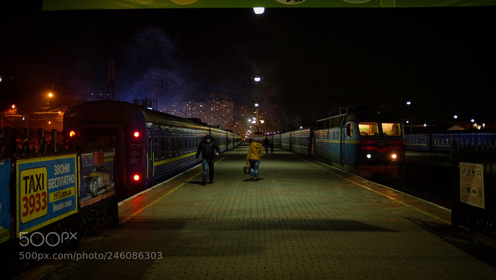 Fujifilm X100T sample photo. On railway station photography