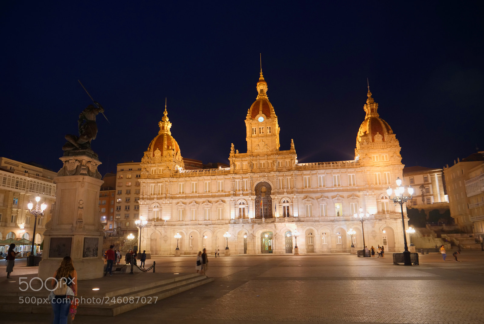 Panasonic Lumix DC-GH5 sample photo. Plaza de maria pita photography
