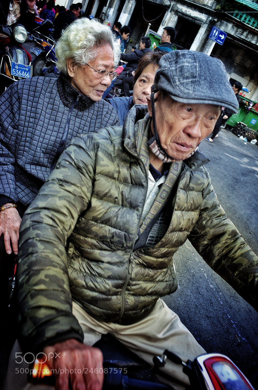 Ricoh GR II sample photo. Untitled photography