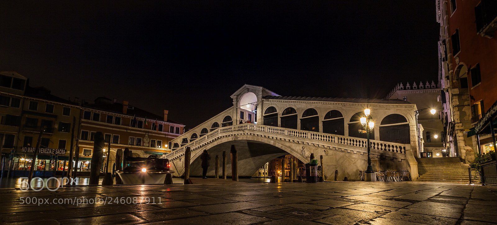 Canon EOS 600D (Rebel EOS T3i / EOS Kiss X5) sample photo. Rialto bridge photography