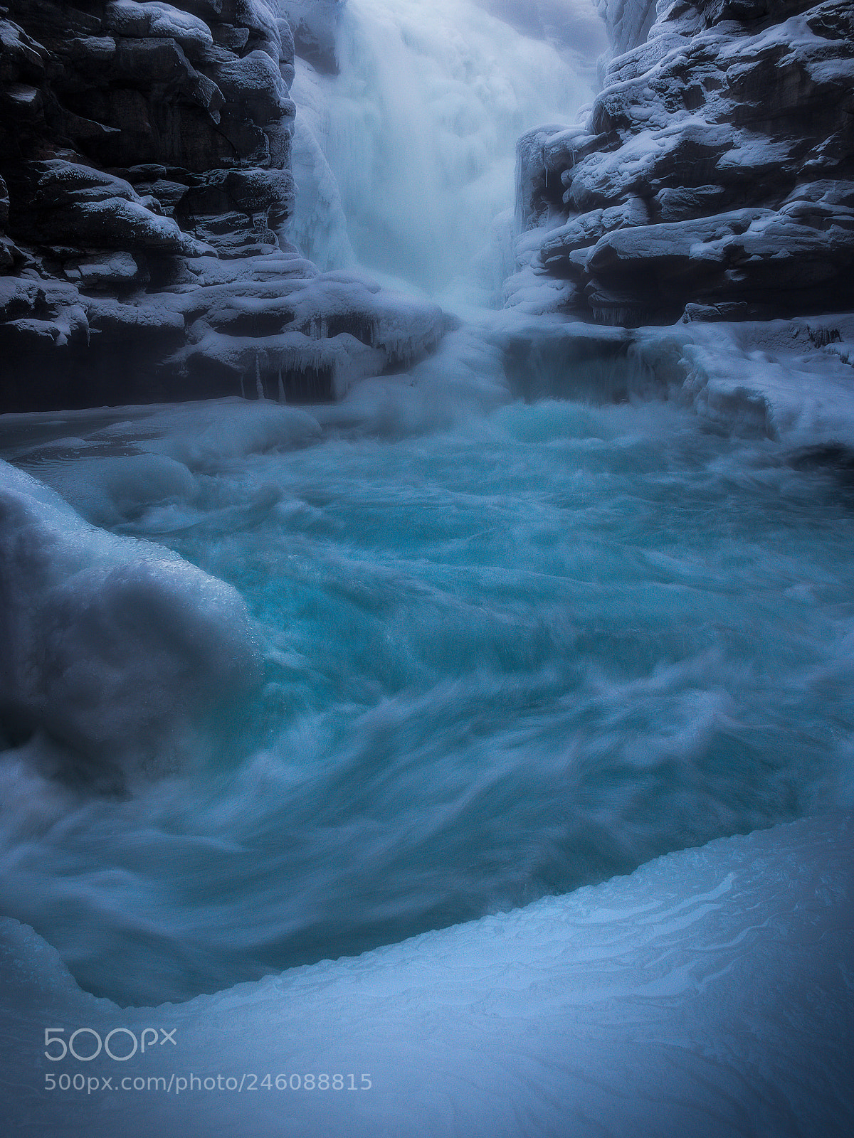 Panasonic Lumix DC-GH5 sample photo. Blue ice photography