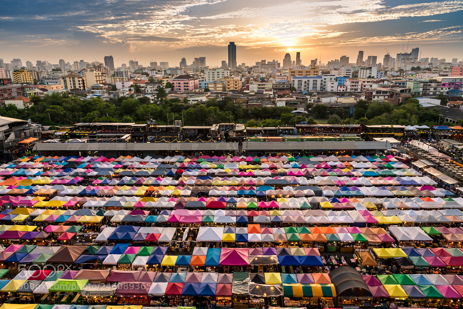 Nikon D600 sample photo. Rod fai night market photography