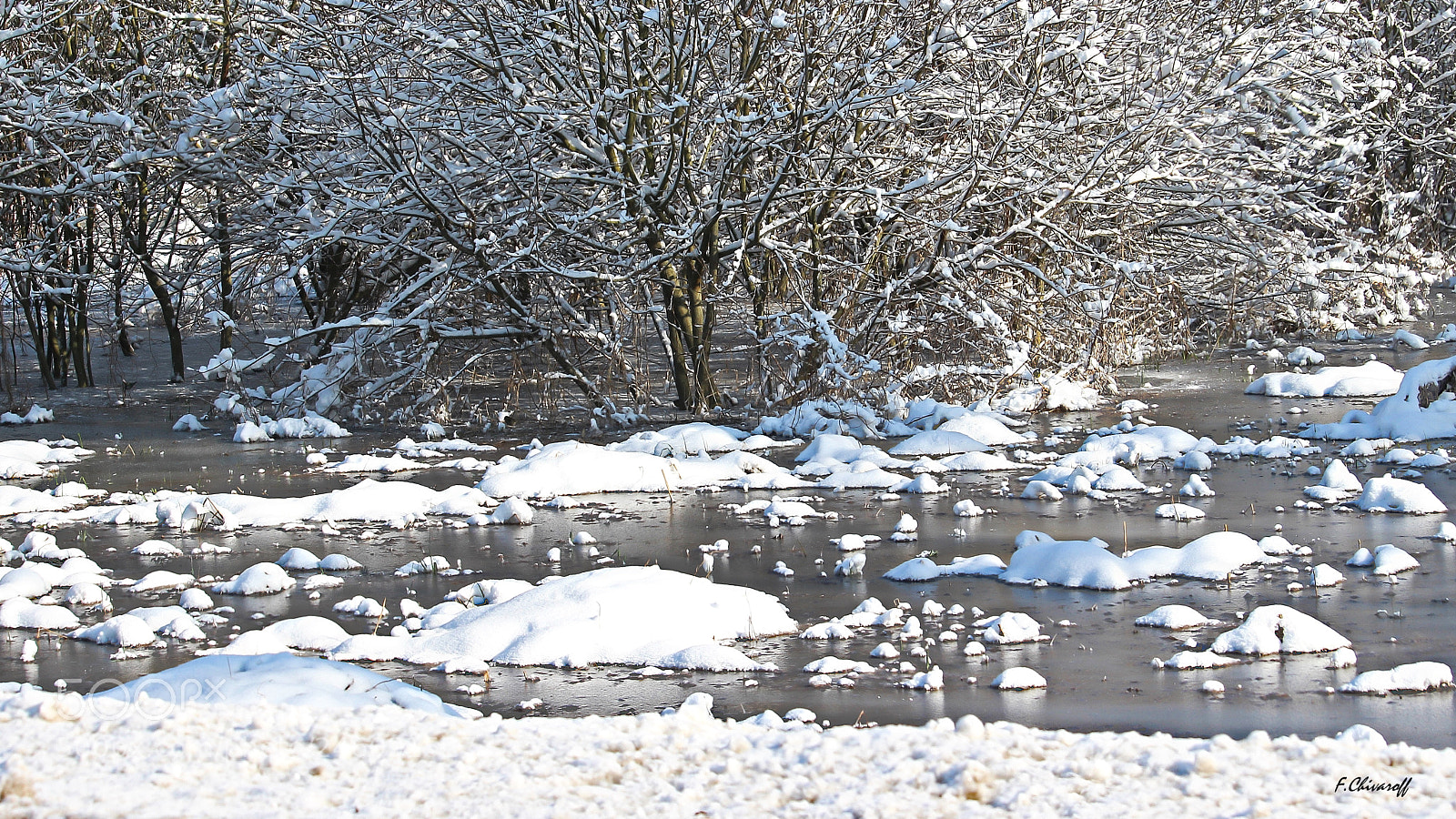 Canon EOS 100D (EOS Rebel SL1 / EOS Kiss X7) sample photo. Neige petits monts photography