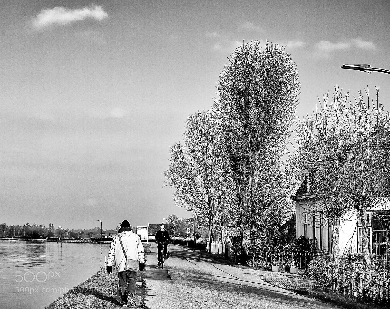 Olympus E-510 (EVOLT E-510) sample photo. It's a longway home photography