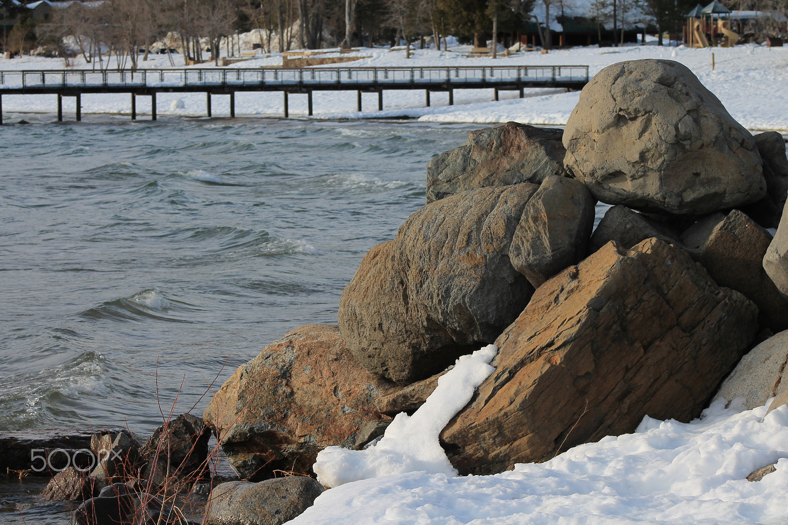 Canon EOS 1100D (EOS Rebel T3 / EOS Kiss X50) + EF75-300mm f/4-5.6 sample photo. Boulders and snow on the lake photography