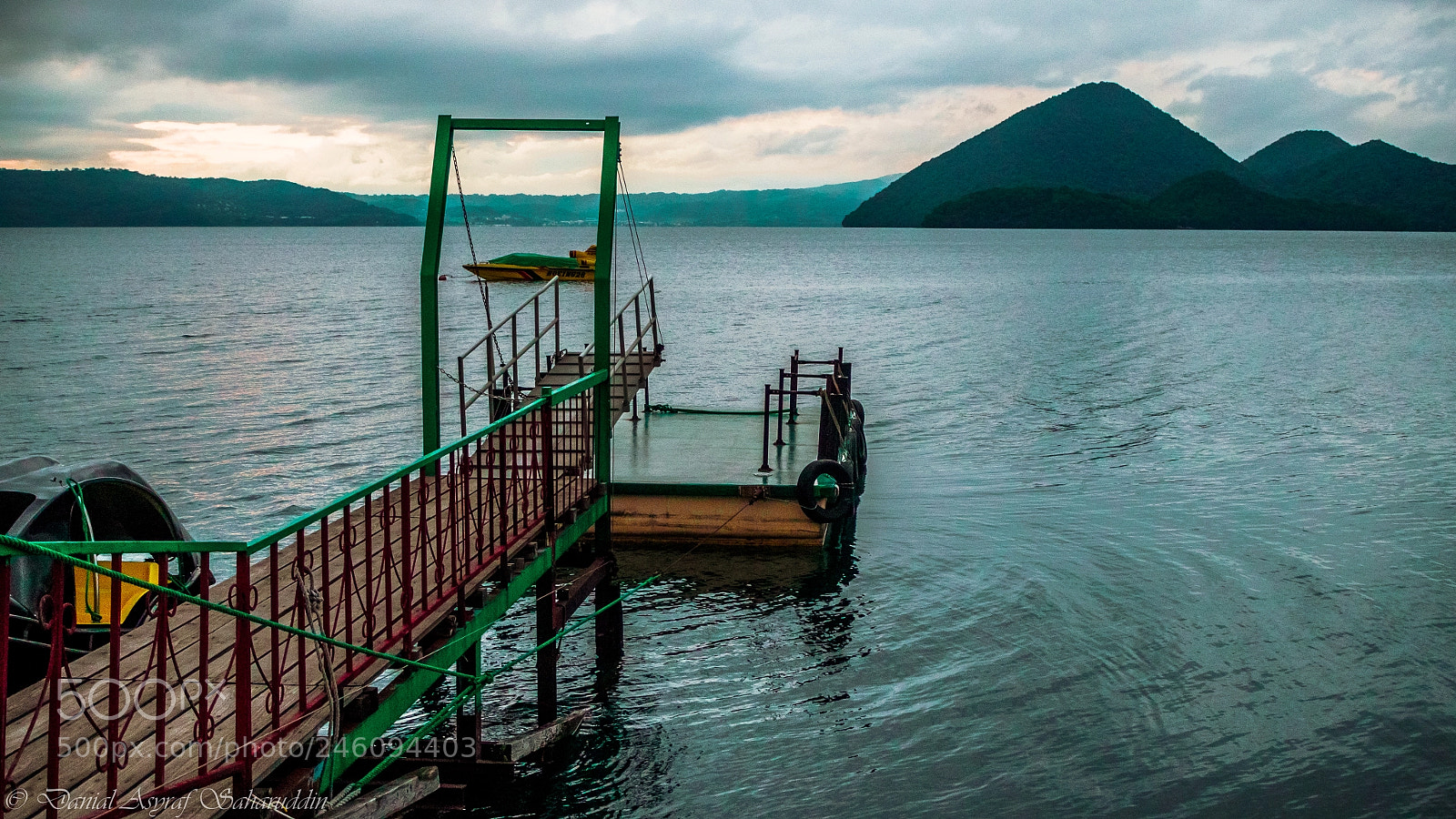 Olympus PEN E-PL7 sample photo. Lonely jetty photography