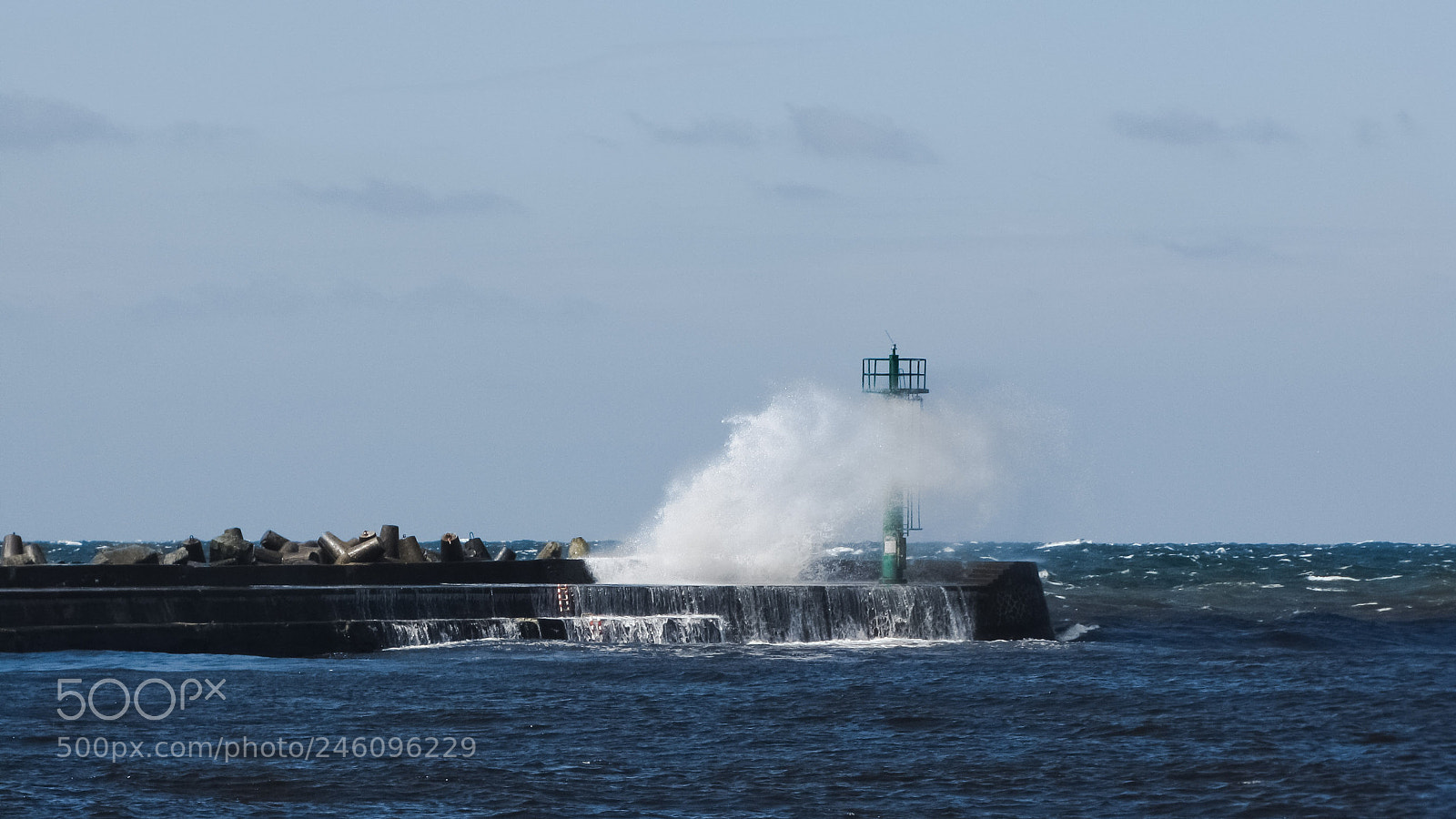 Canon PowerShot SX10 IS sample photo. Wave photography