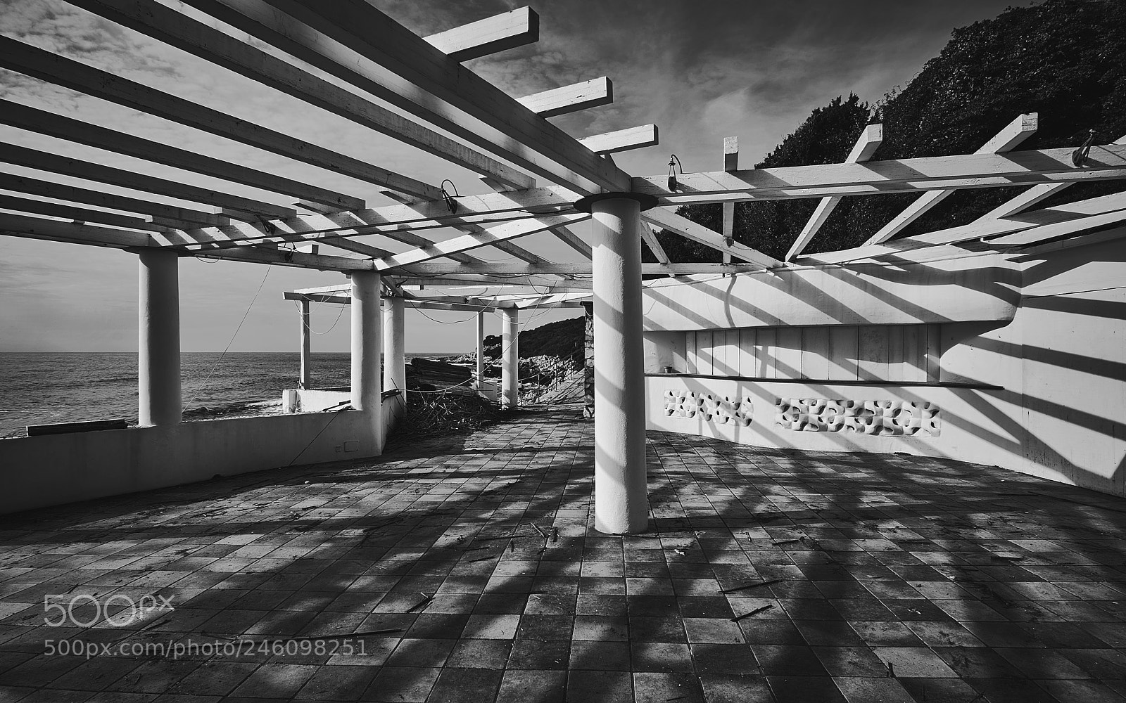Sony a7R sample photo. Parallel black and white photography