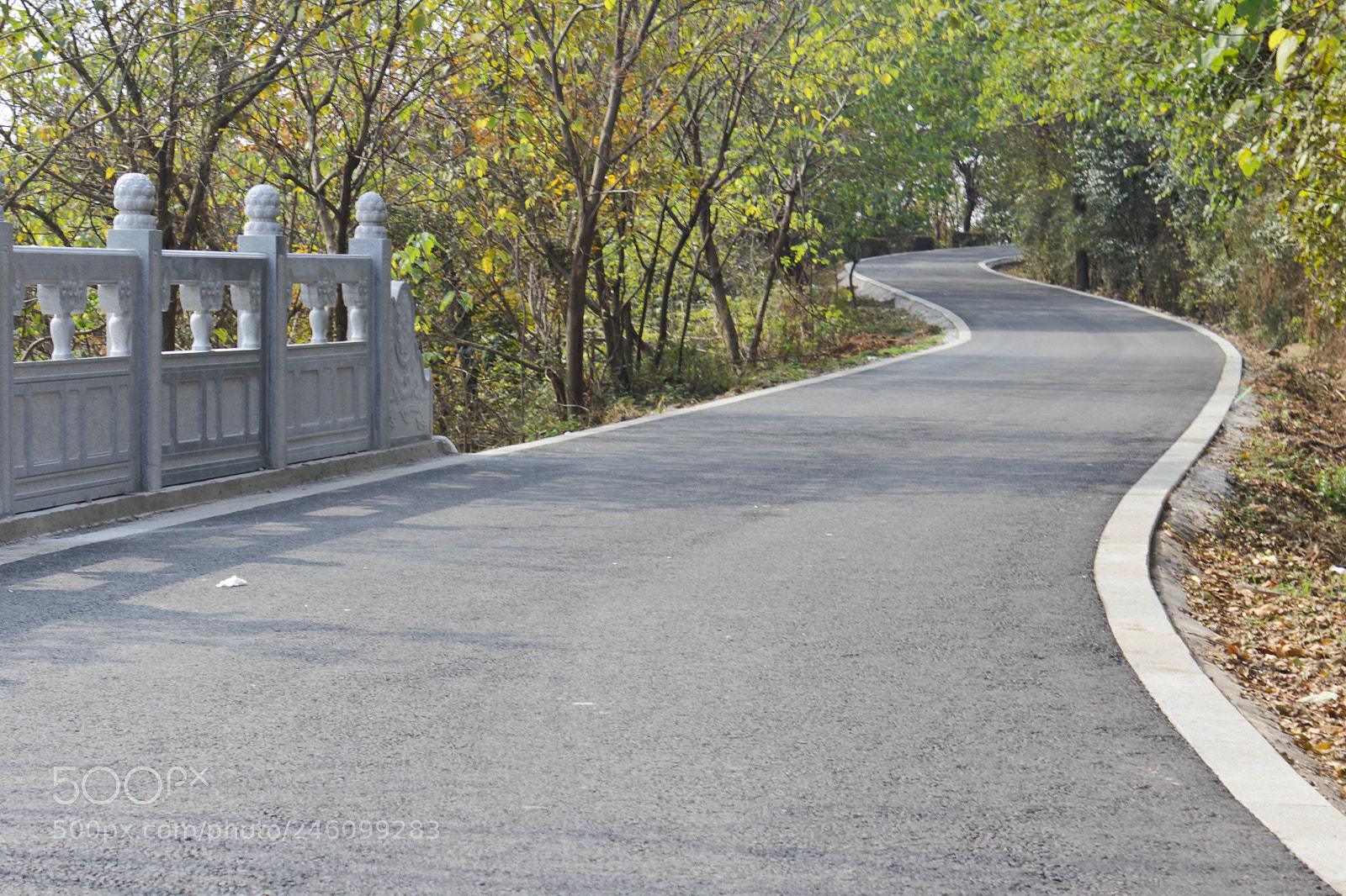 Canon EOS 600D (Rebel EOS T3i / EOS Kiss X5) sample photo. Road's end iii photography