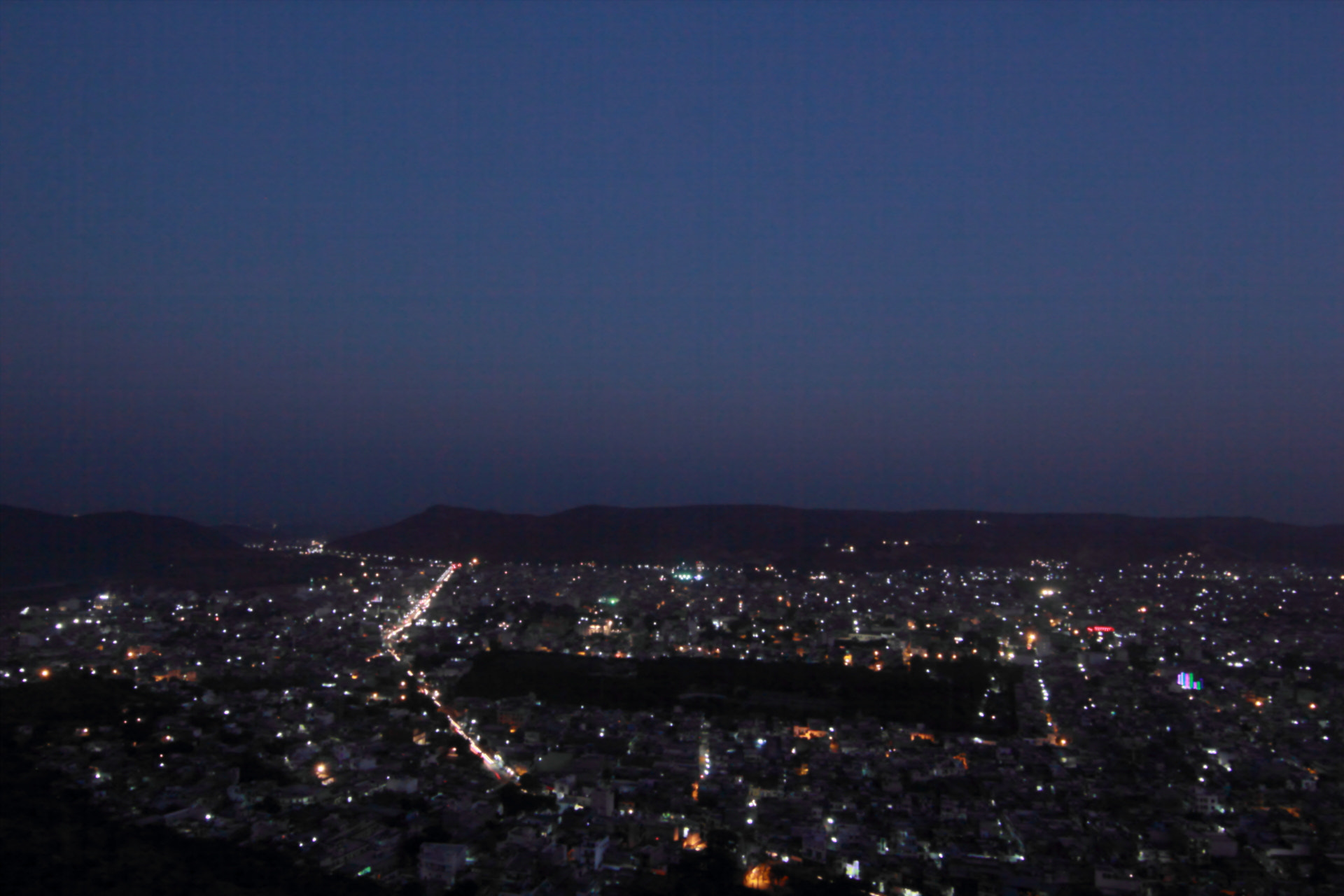 Canon EOS 550D (EOS Rebel T2i / EOS Kiss X4) sample photo. Jaipur at dusk photography