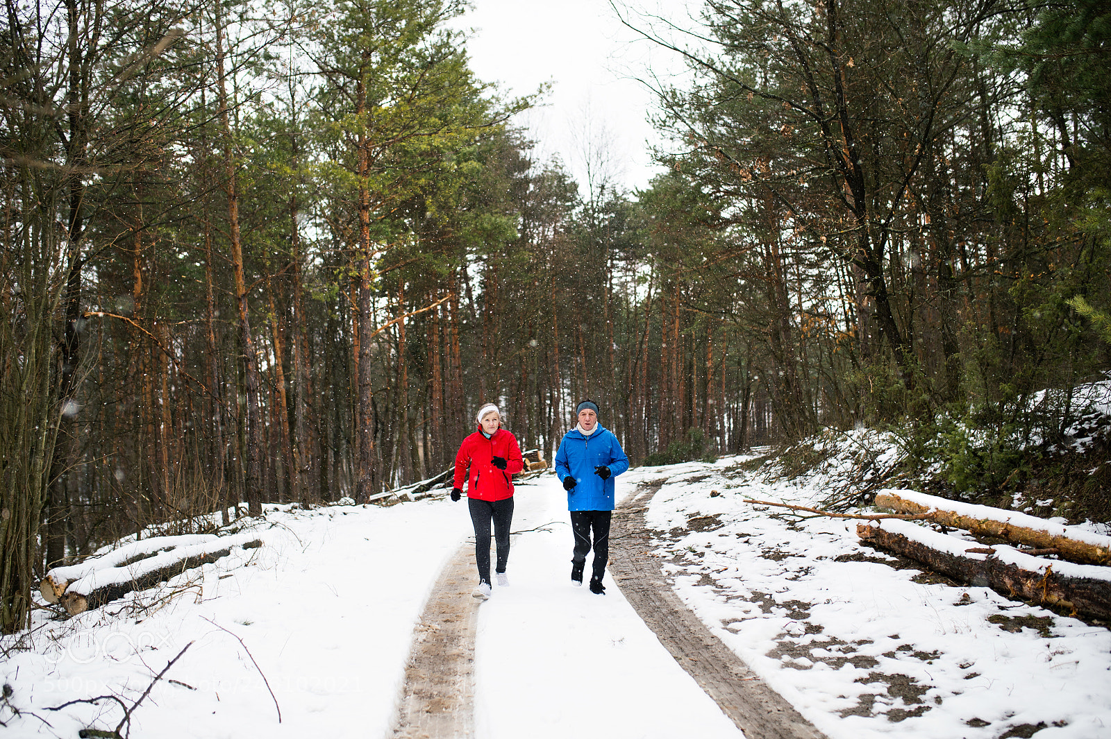 Nikon D4S sample photo. Senior couple jogging in photography