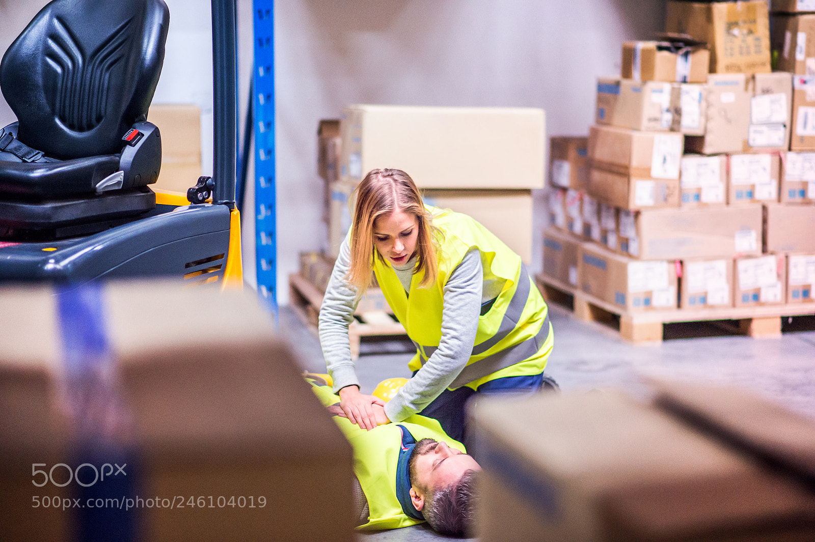 Nikon D4S sample photo. Warehouse workers after an photography
