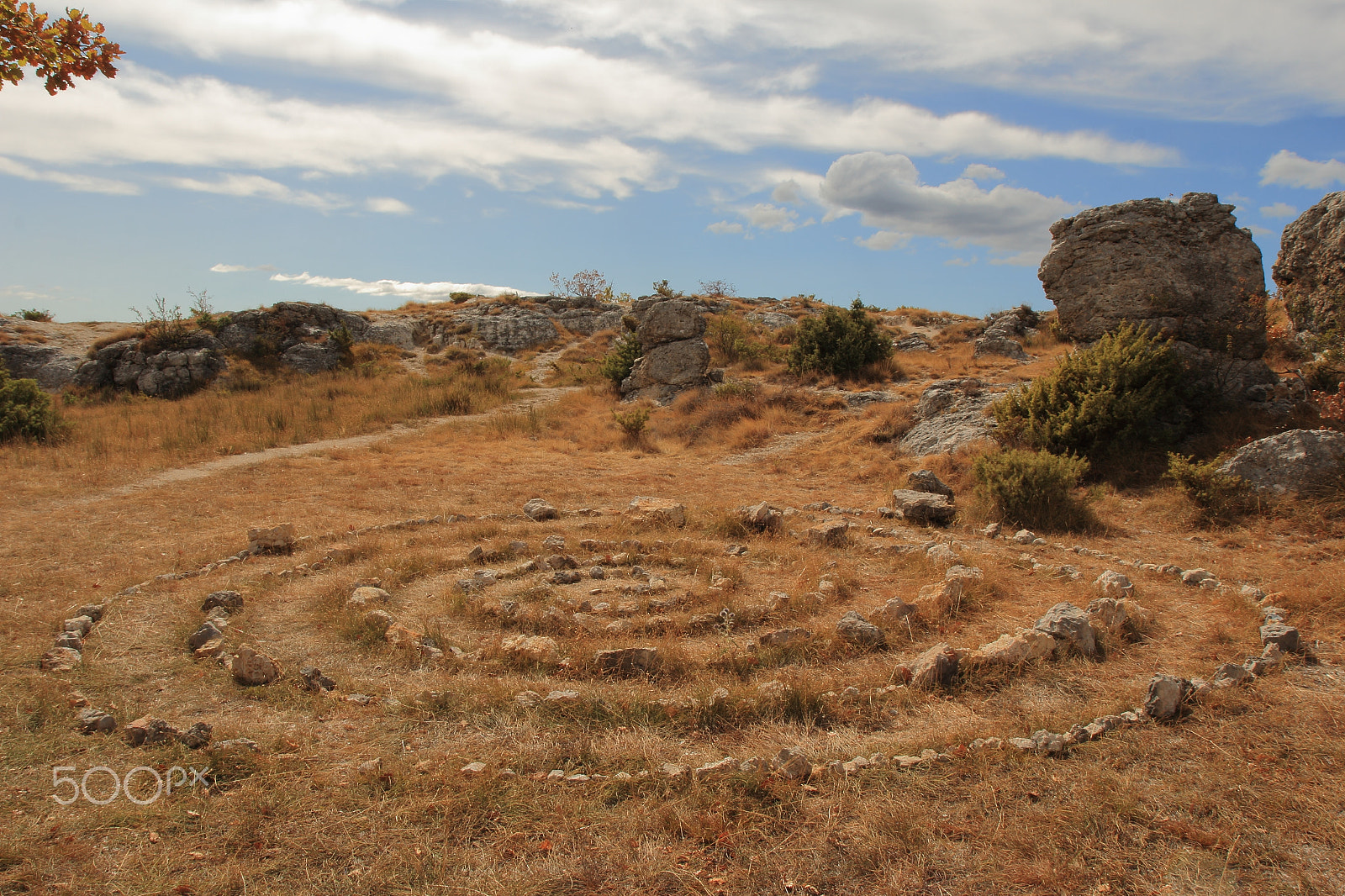 Canon EF-S 17-55mm F2.8 IS USM sample photo. Les mourres forcalquier provence photography