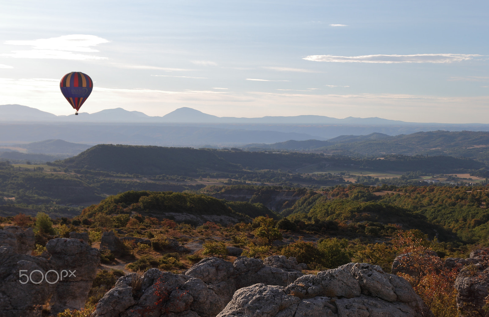 Canon EF-S 17-55mm F2.8 IS USM sample photo. Les mourres forcalquier provence photography