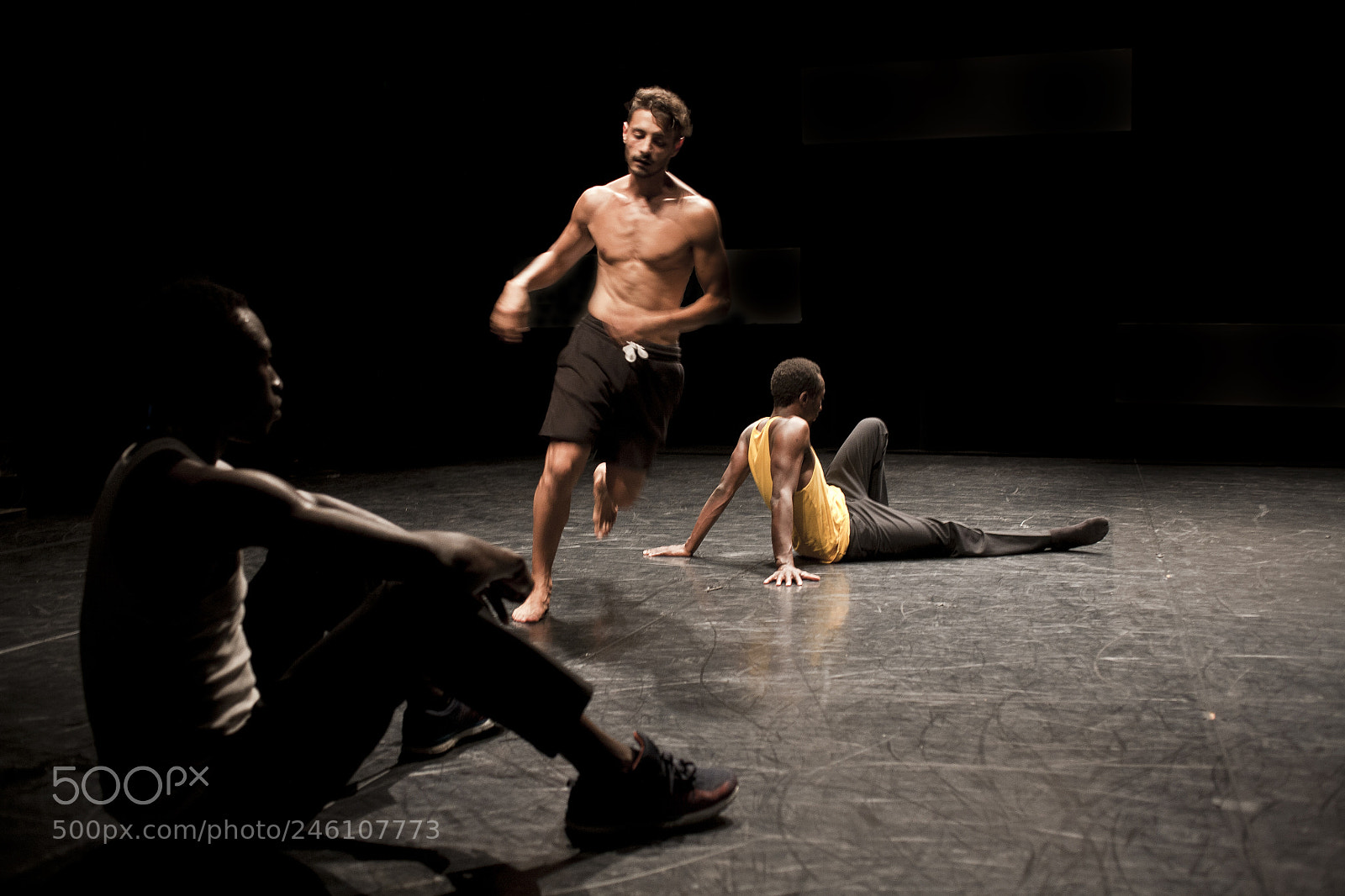Canon EOS 5D sample photo. Cie amala dianor-quelque part photography
